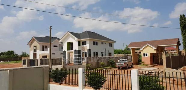 4bdrm House in North Legon for sale · Photo 3