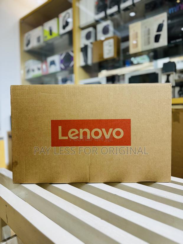 New Laptop Lenovo V15 G4 8GB Intel Core i5 SSD 512GB · Photo 4