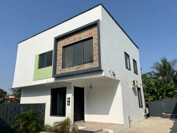 3bdrm Townhouse / Terrace in Bronko Housing, North Legon for rent · Photo 1