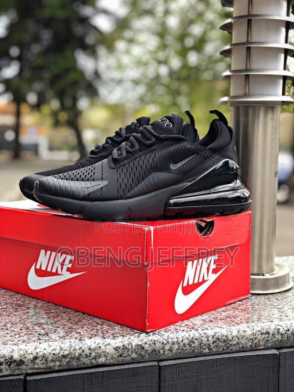 Original Nike Airmax 270 All Black · Photo 2