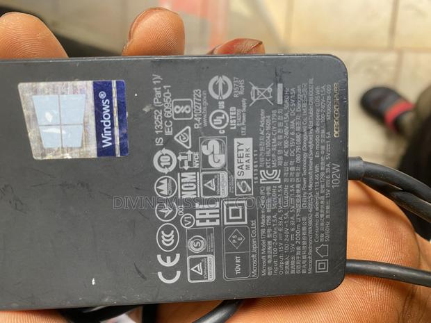 Surface Pro Charger/Adapter 15v~33w, 105w With USB Port 5v. · Photo 7