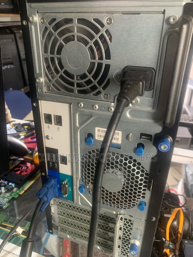 Server HP ProLiant ML 8GB Intel Xeon HDD 1T · Photo 2