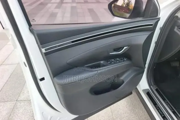 Hyundai Tucson 2021 White · Photo 1