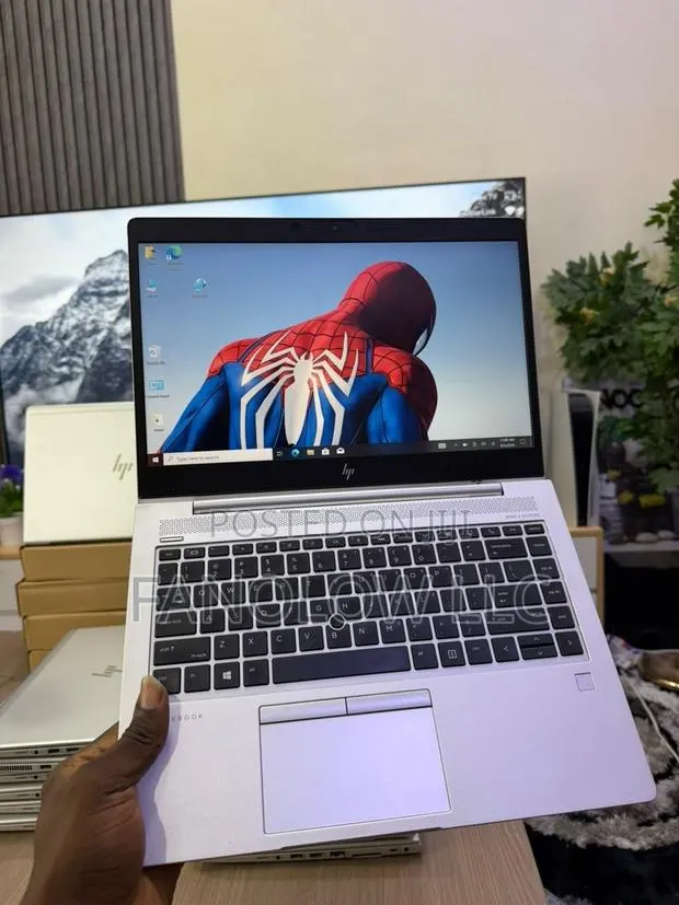 New Laptop HP EliteBook 745 G6 8GB AMD Ryzen 5 SSD 256GB · Photo 1