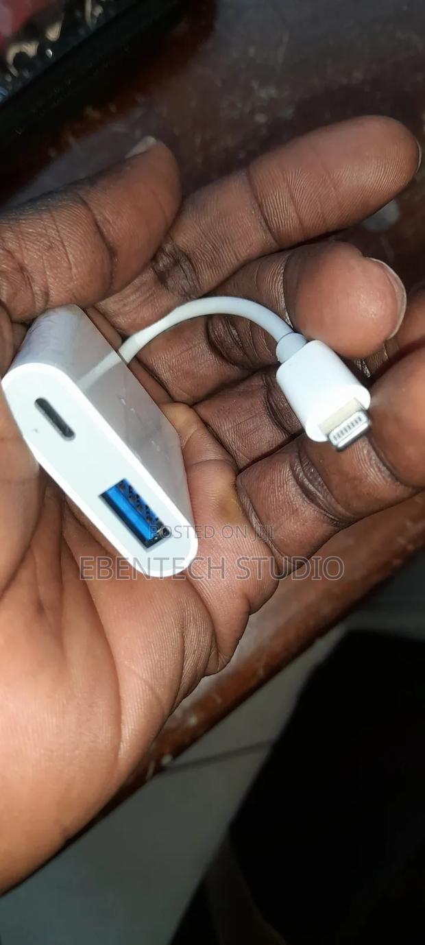 iPhone USB OTG Converter Adapter Lighting Port · Photo 5