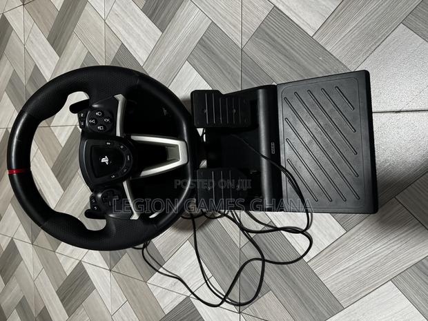 Hori Steering Wheel for PS5 PS4 PC · Photo 3