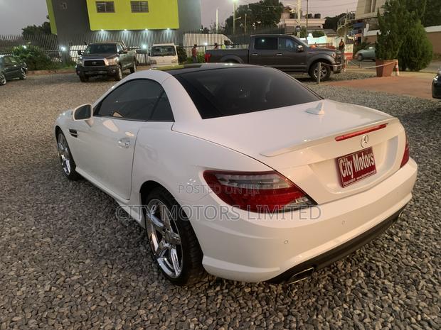 Mercedes-Benz SLK-Class SLK250 2dr Convertible (1.8L 4cyl Turbo 6M) · Photo 7