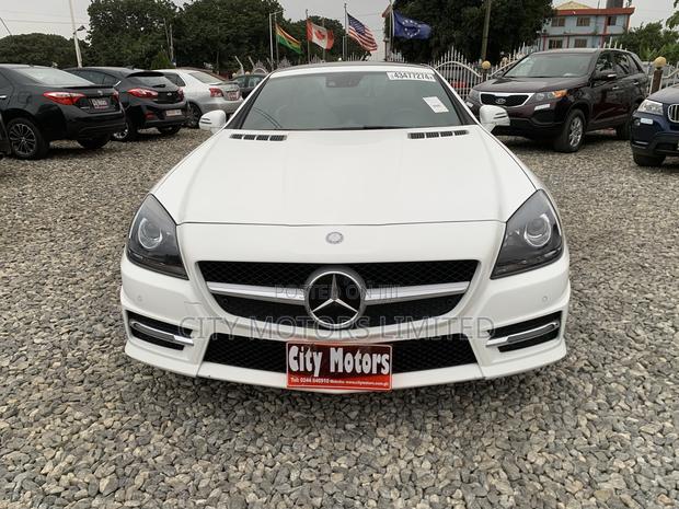 Mercedes-Benz SLK-Class SLK250 2dr Convertible (1.8L 4cyl Turbo 6M) · Photo 1