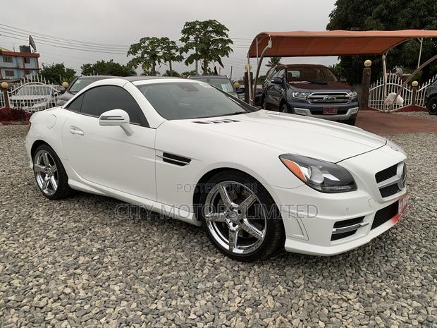 Mercedes-Benz SLK-Class SLK250 2dr Convertible (1.8L 4cyl Turbo 6M) · Photo 3