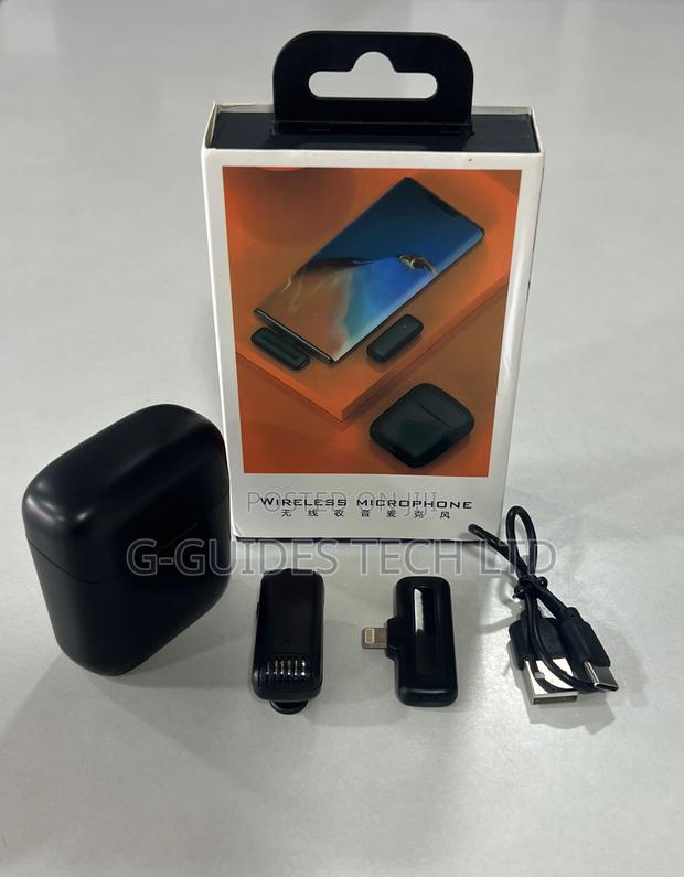 J11 iPhone Wireless Microphone With Charging Case · Photo 6