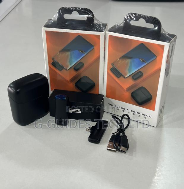J11 iPhone Wireless Microphone With Charging Case · Photo 7