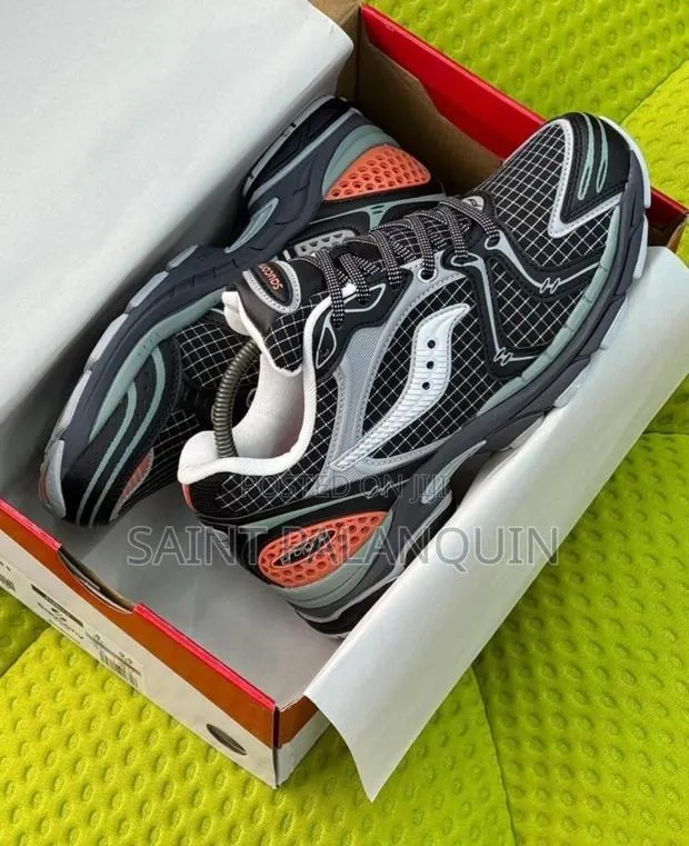 Saucony Progrid Triumph 4 · Photo 1