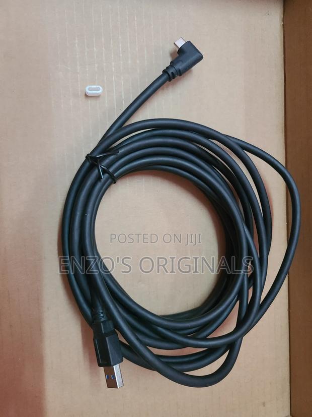 USB to USB-C 3.1 High Speed Data Cable · Photo 1