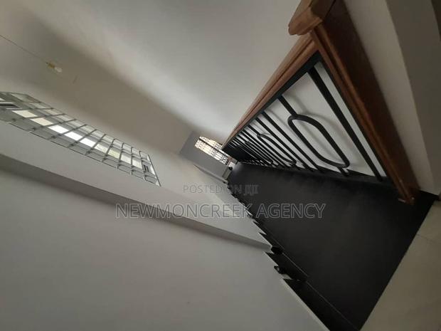 4bdrm Duplex in Oyarifa Junction, Accra Metropolitan for sale · Photo 8