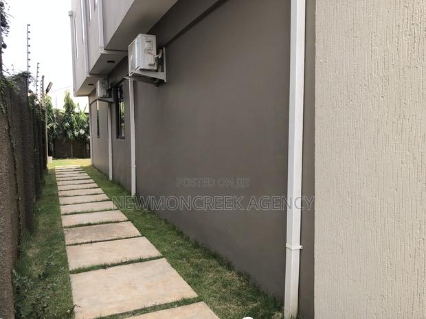4bdrm Duplex in Oyarifa Junction, Accra Metropolitan for sale · Photo 3