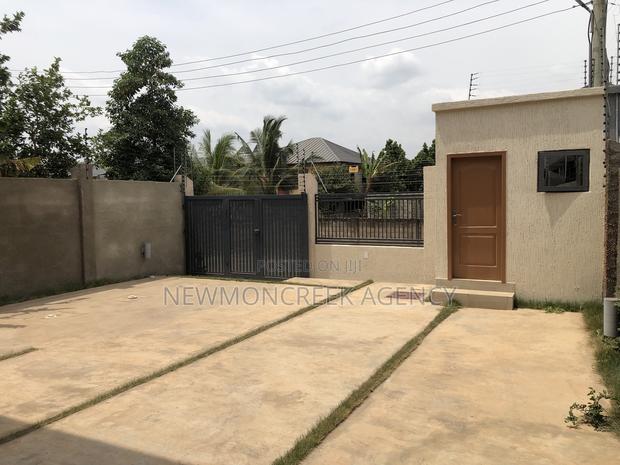 4bdrm Duplex in Oyarifa Junction, Accra Metropolitan for sale · Photo 4