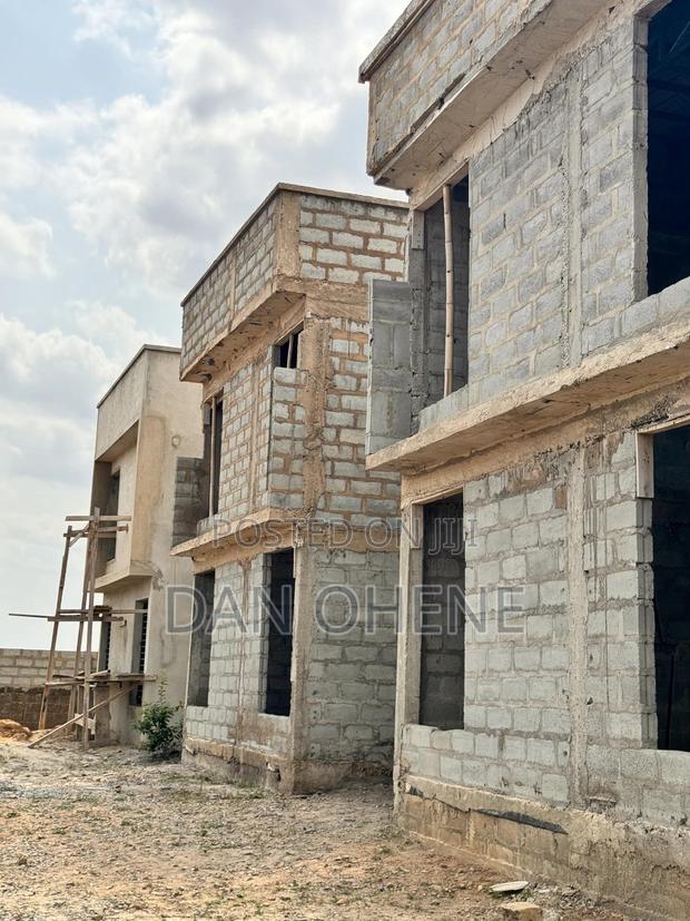 3bdrm Townhouse/Terrace in Fruit Cottage Homes, Amasaman for sale · Photo 4