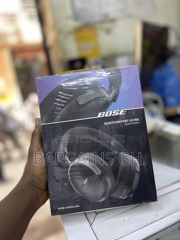 Bose Quiet Comfort Ultra Headphone With Protective Bag · Photo 4