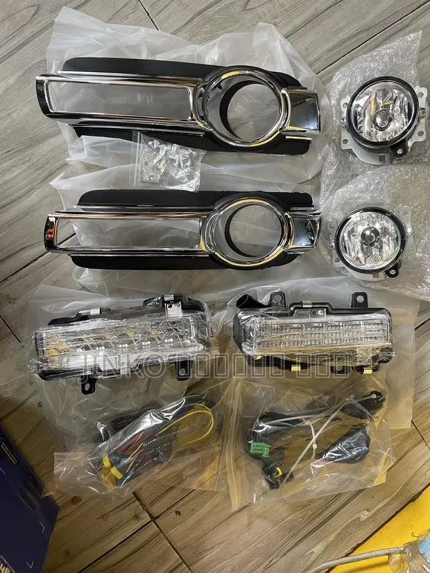 Mitsubishi Pajero 2015-2021 Foglight Set · Photo 1