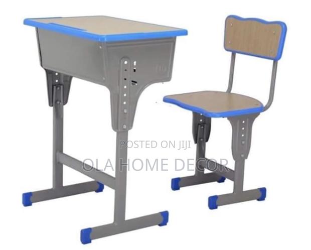 Table and Chair · Photo 1