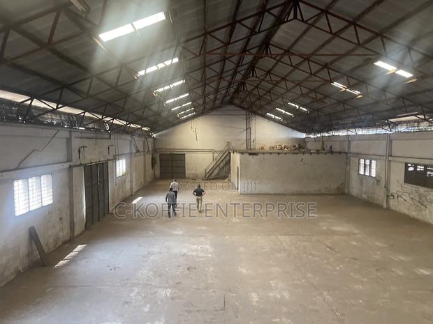 1300 SQM Warehouse at Accra Central · Photo 1