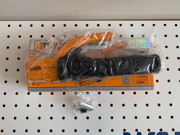 Ingco Electrode Holder 300a - P40 - Wah3008 · Photo 1