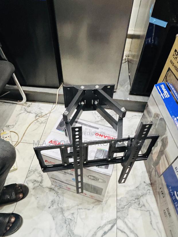 Very Safe Easy to Instal Movable Tv Mount 42”-80” · Photo 2