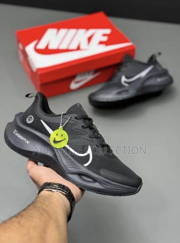 Nike Zoom X Smiley Running Shoes · Photo 2