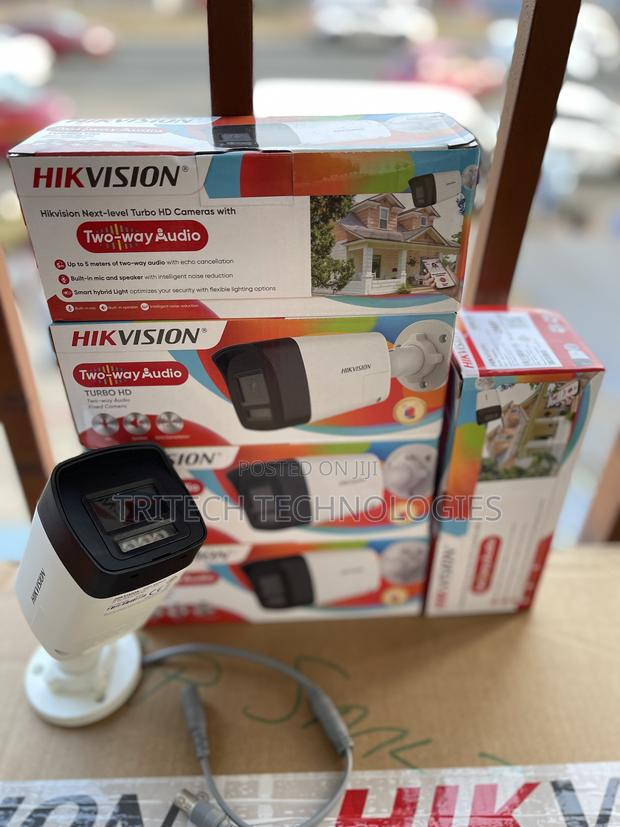 Hikvision Colorvu 2mp Two Way Audio Siren Outdoor Camera · Photo 5