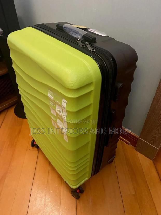 3-Piece Suitcase(Green) · Photo 3