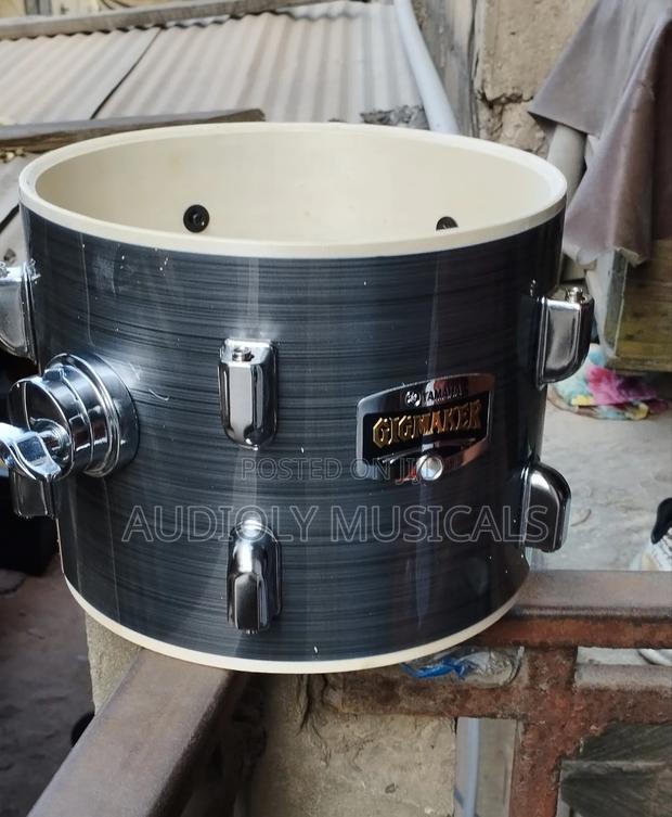 Full Set 5-Piece Yamaha Gigmarker Drums · Photo 1