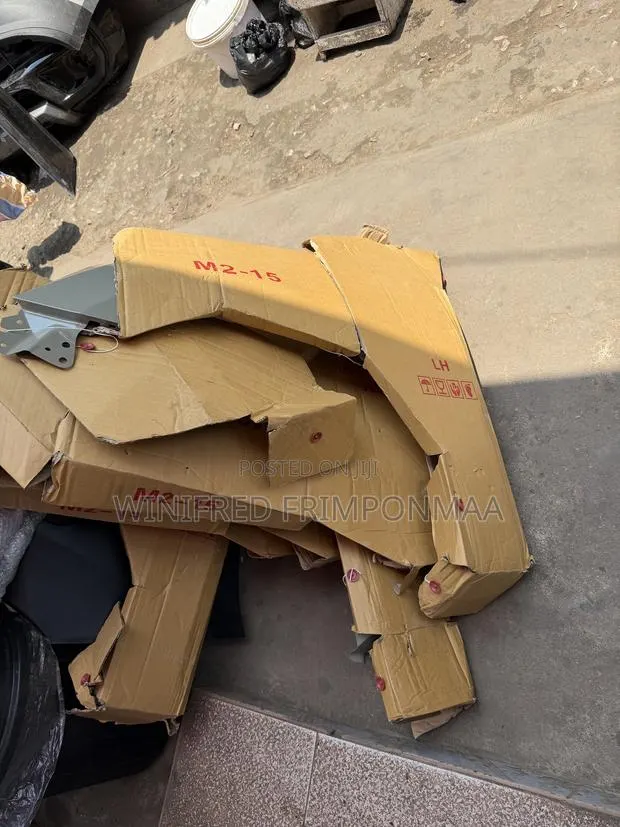 Toyota Ia Fender · Photo 1