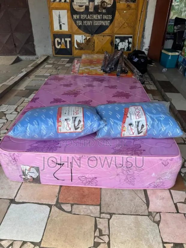 12inches High Density Double Mattress for Sale · Photo 1
