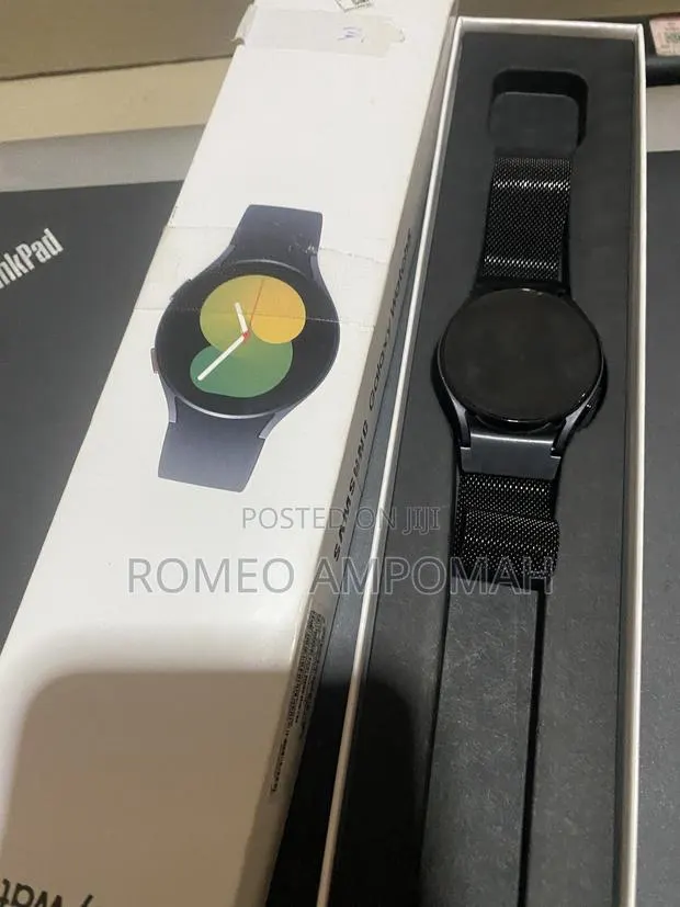 Samsung Galaxy Watch 5 eSIM Support · Photo 1