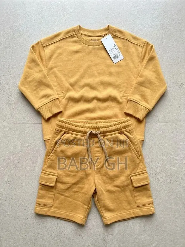 M&S Kids 2 Piece Set · Photo 1