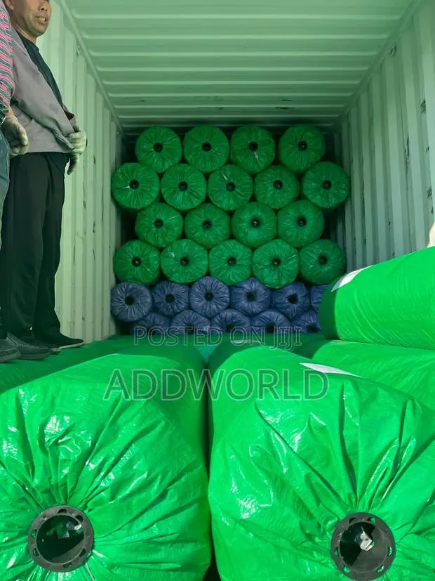 Beautiful Premium Green Grass 30mm Thickness 150gh Per SQM · Photo 1