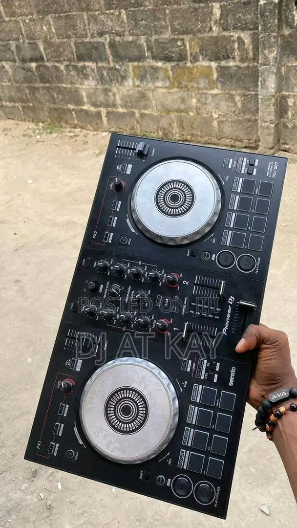 Dj Controller · Photo 1