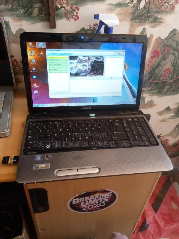 Laptop Toshiba A50 4GB Intel Core 2 Duo HDD 250GB · Photo 1