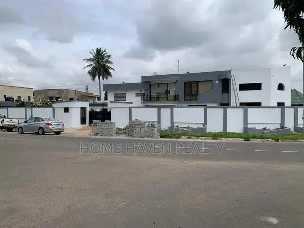 10 Office Space Rooms for Rent at Dzorwulu · Photo 1