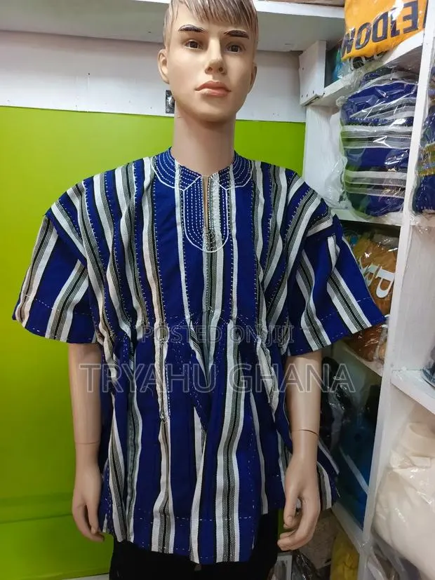 The Smock That Turns Head At Every Occasion · Photo 1