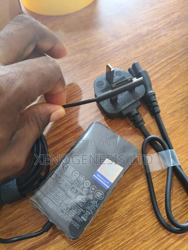 Microsoft Surface Pro 3 4 Charger · Photo 1