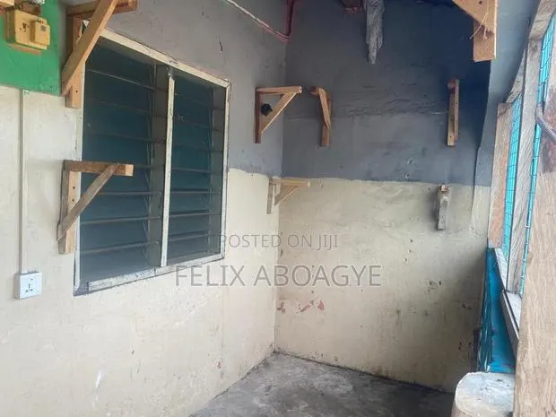 1bdrm Room & Parlour in Belinda Estate, Olebu for rent · Photo 1