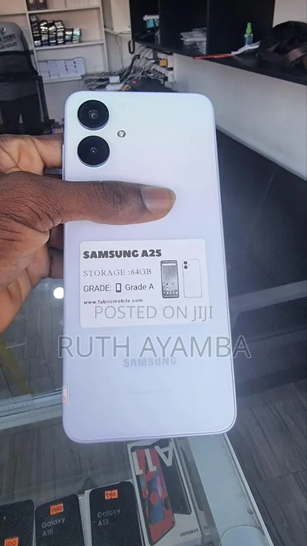 Samsung Galaxy A25 128 GB Silver · Photo 1