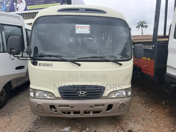 Hyundai County 2016 Grey · Photo 1