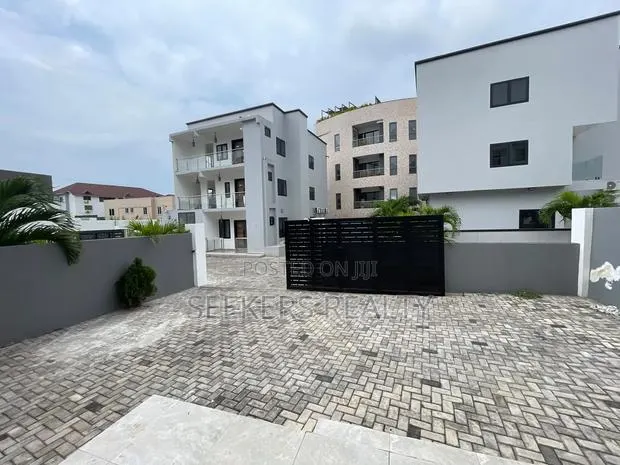 Furnished 4bdrm Townhouse / Terrace in Seekers Realty, Labone SHS Area · Photo 1