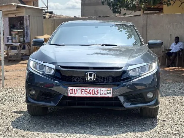 Honda Civic 2017 Gray · Photo 1