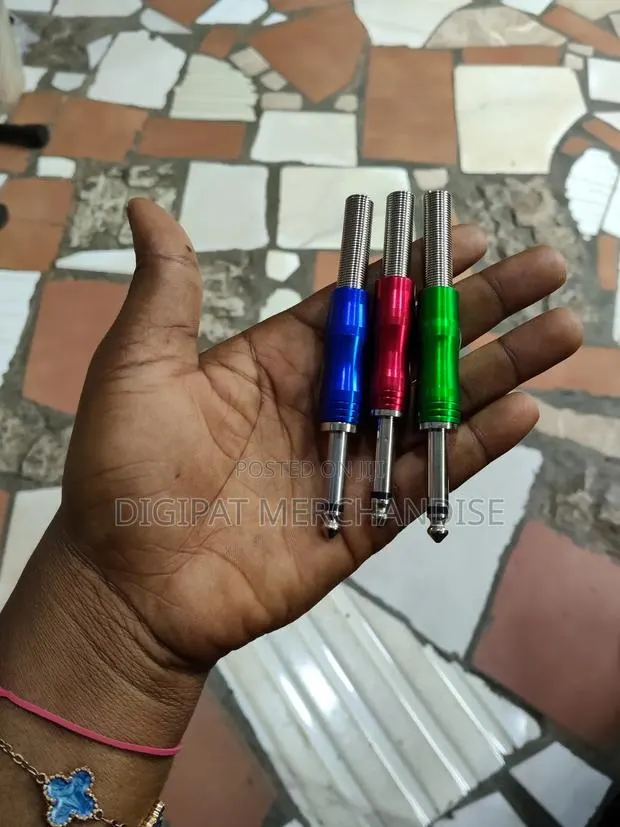Audio Jack Plug Metal Connector · Photo 1