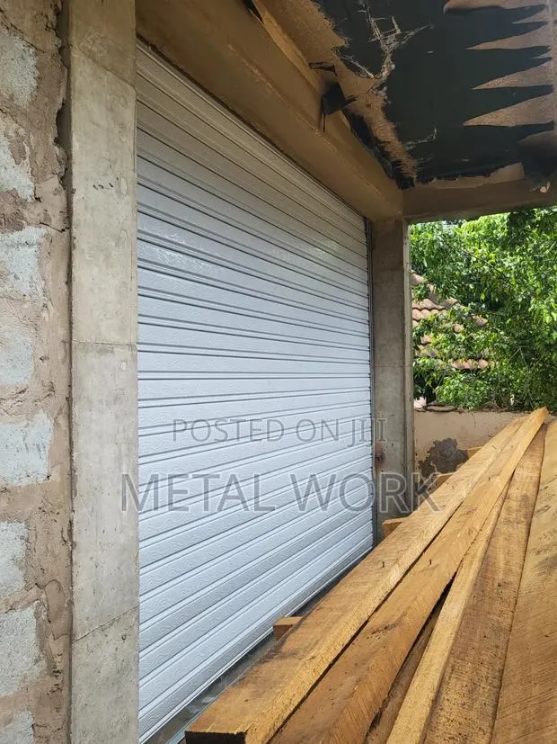 Rolling Doors · Photo 1