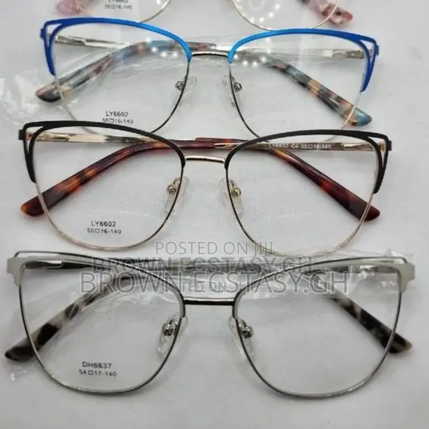 Burberry Ladies Frames · Photo 1
