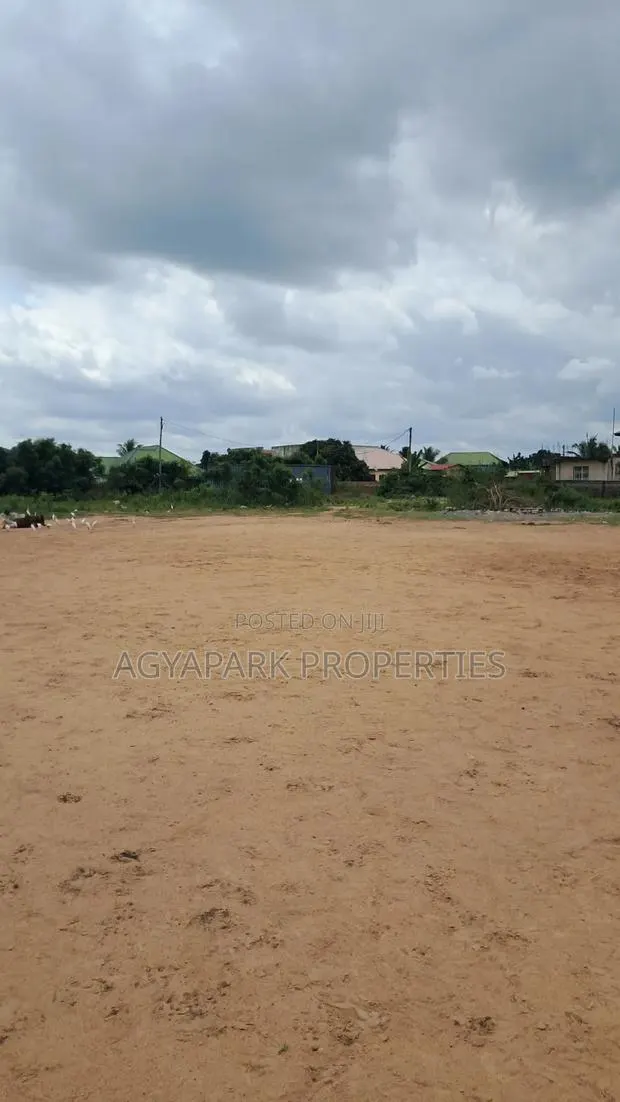 3 Acres of Registered Land · Photo 1